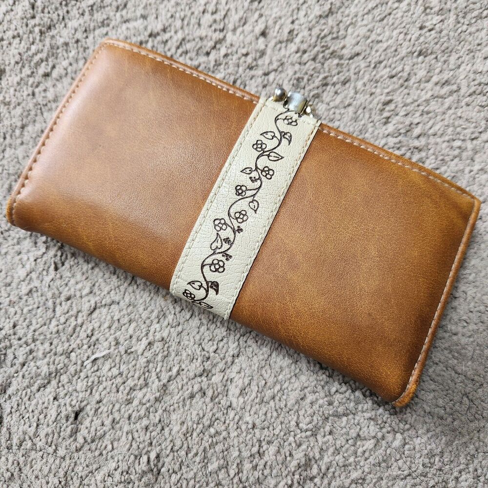 Vintage 70’s Wallet Snap Close Money Holder Credit Card Change Pockets Light Tan